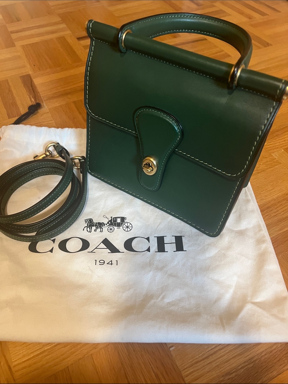 Coach Willis 18 in Hunter Green Glovetanned Leather